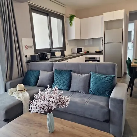 Carisa Deluxe With Jacuzzi *