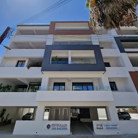 Carisa Deluxe With Jacuzzi *