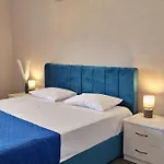Carisa Deluxe With Jacuzzi Lárnaka