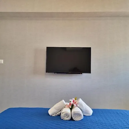 Carisa Deluxe With Jacuzzi *